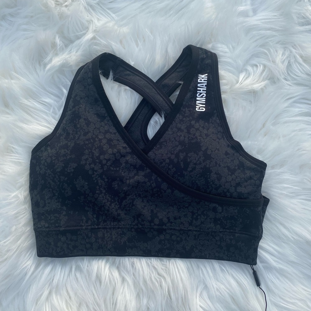 GYMSHARK black animal adapt seamless sports bra